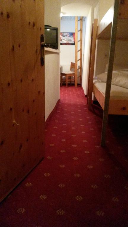 Hotel Garni Alpenrose Ischgl Buitenkant foto
