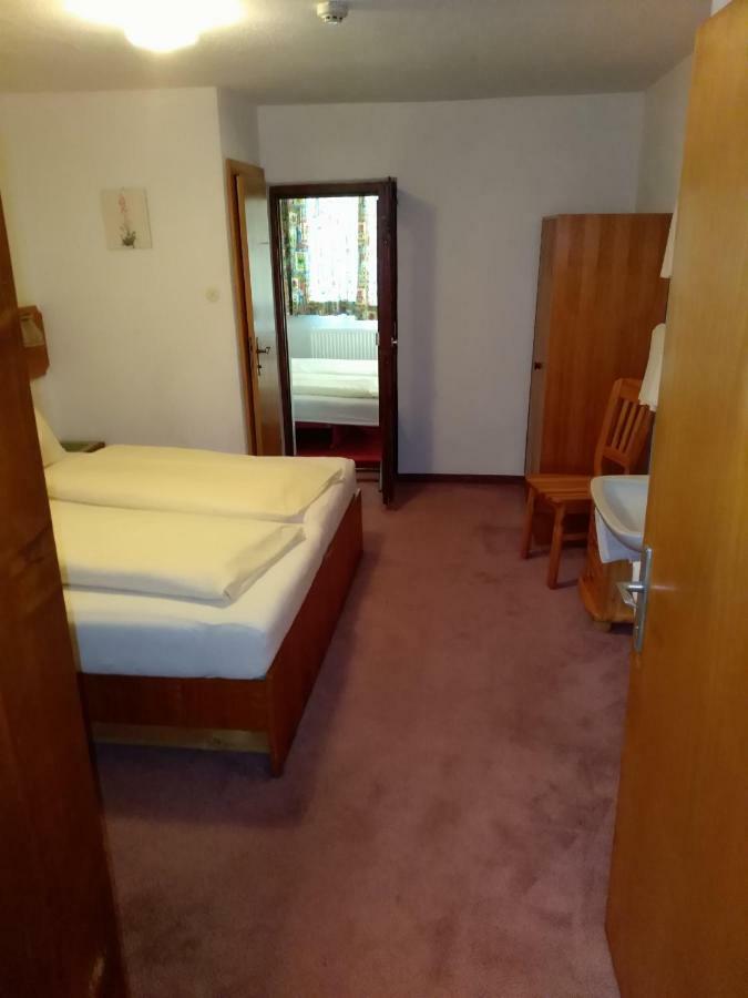 Hotel Garni Alpenrose Ischgl Buitenkant foto