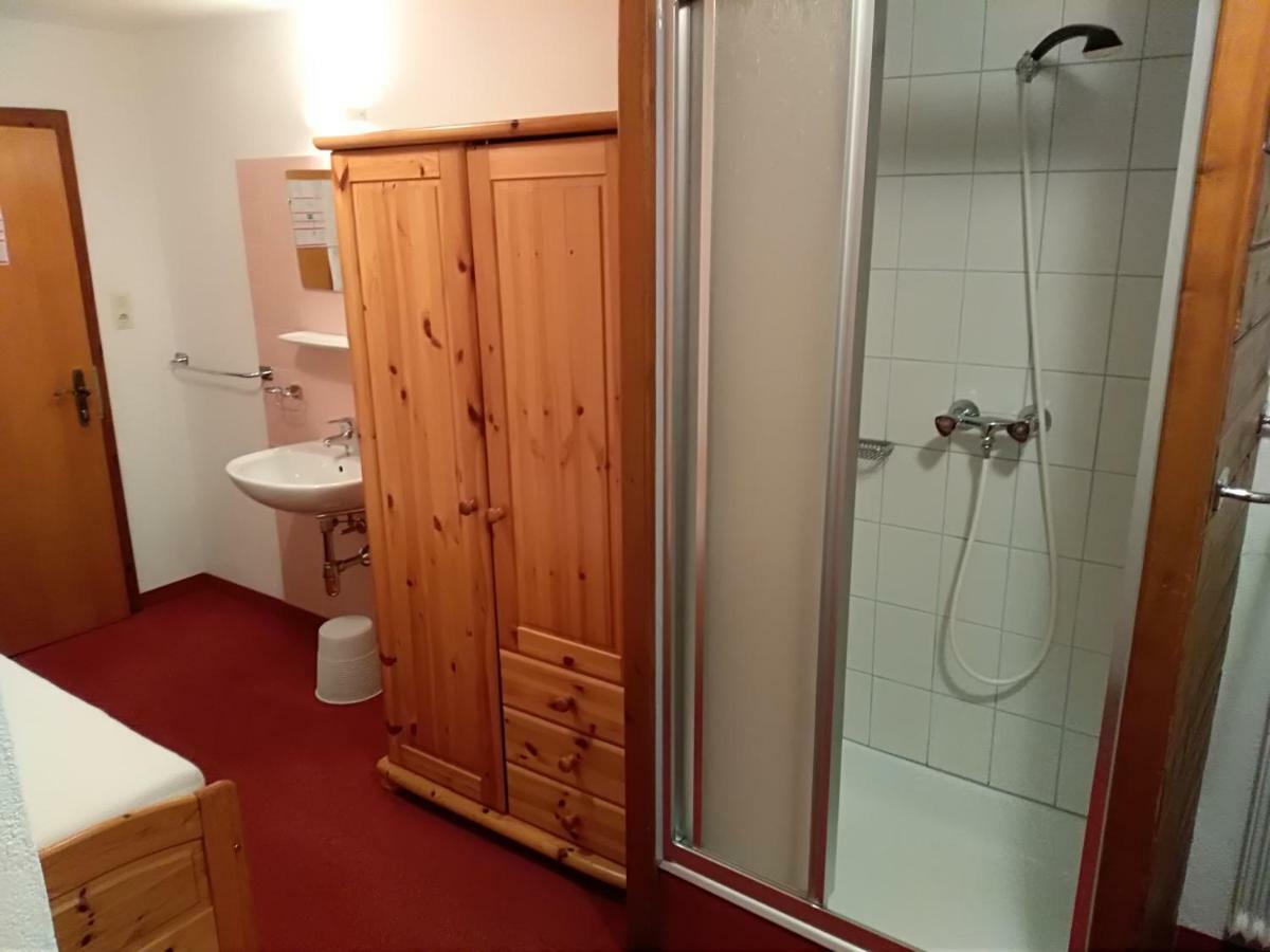 Hotel Garni Alpenrose Ischgl Buitenkant foto