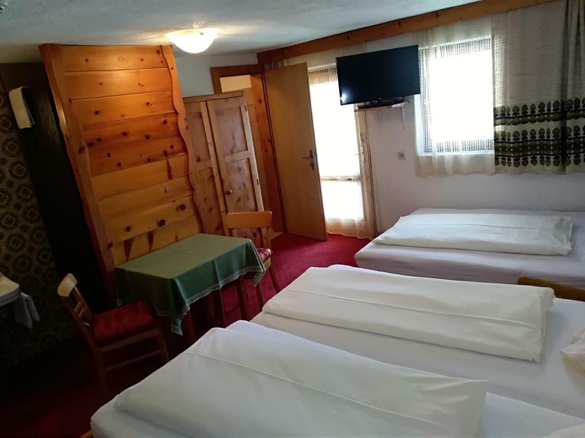 Hotel Garni Alpenrose Ischgl Buitenkant foto